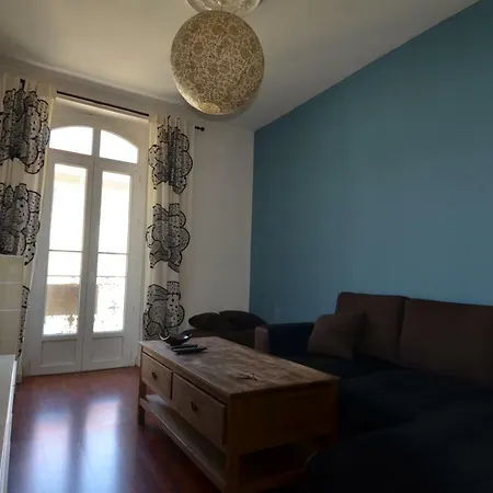 5 Personnes Quartier Riquier à Appartement *